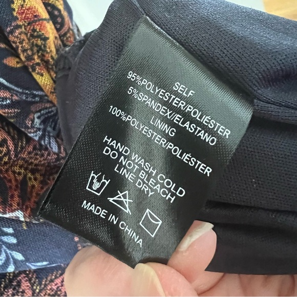 Evereve Tinslee Floral Blouse Smocked Mesh Top Sz Medium - Picture 14 of 14